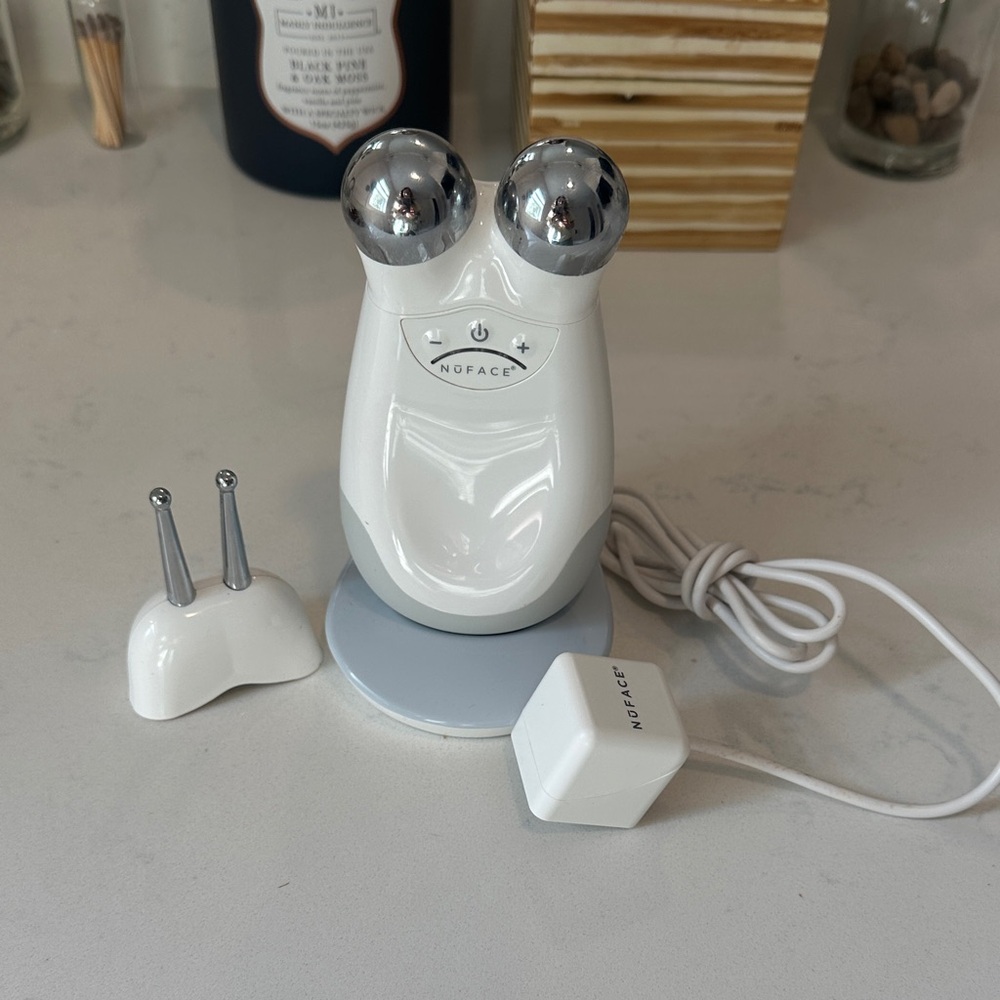 NuFace Trinity Toning Device + Attachment